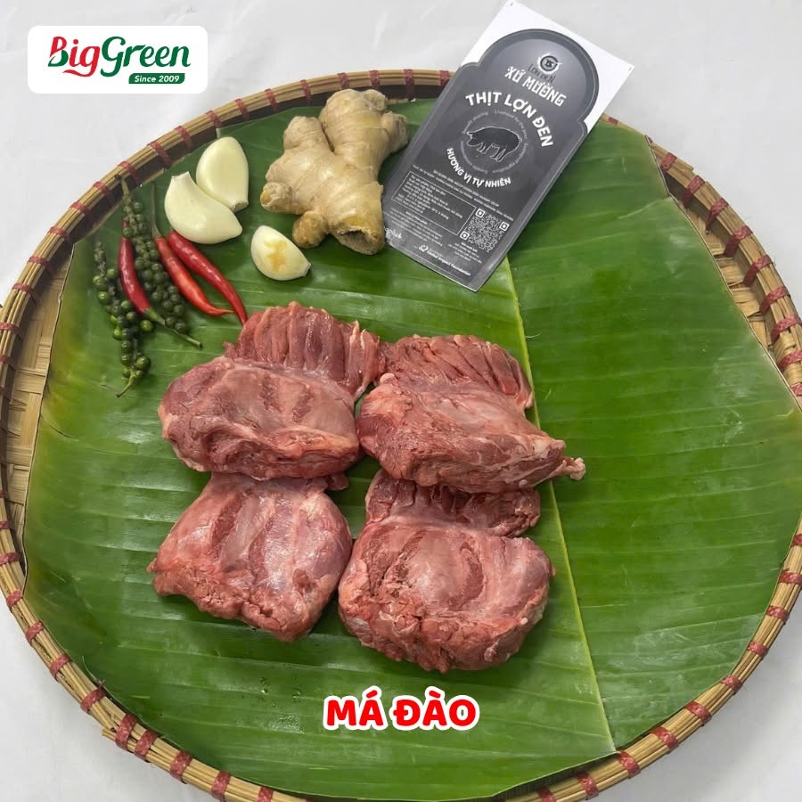 Thịt Má Đào lợn đen Xứ Mường